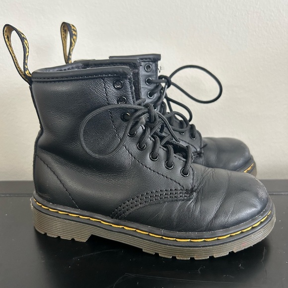 Dr. Martens Junior 1460 Softy T Leather Boots – Kids’ Size 9 US - Picture 1 of 7